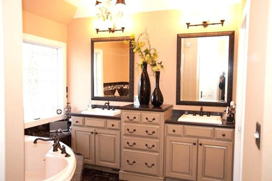 Inspiration for a timeless bathroom remodel in Chicago