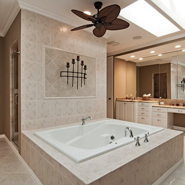 Baths with Tub Feature - Monarch Builders - SW Florida