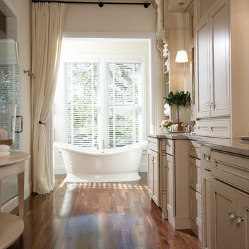 Baths with Tub Featured - Monarch Builders - SW Florida