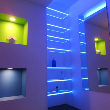 Bauhaus 2 Bathroom