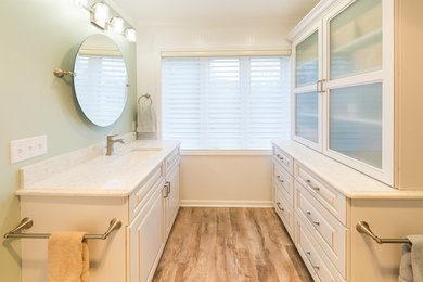 Example of a beach style bathroom design in Grand Rapids