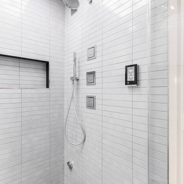 Beautiful Stand up Shower featuring Kohler Top of the Line Fixtures