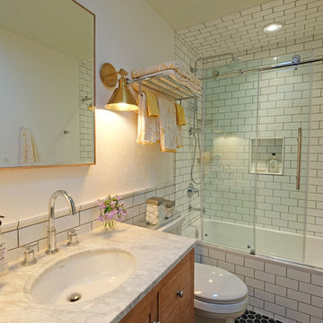 75 Beautiful Green Kids' Bathroom Pictures & Ideas - January, 2022 | Houzz