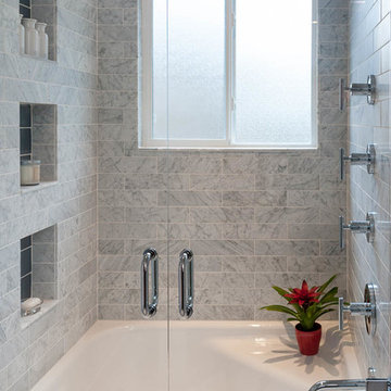 Bellevue Mid-Century to Modern Bathroom Update