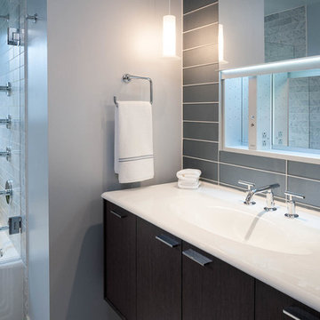 Bellevue Mid-Century to Modern Bathroom Update