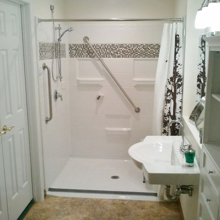 Handicapped Accessible Shower - Photos & Ideas | Houzz