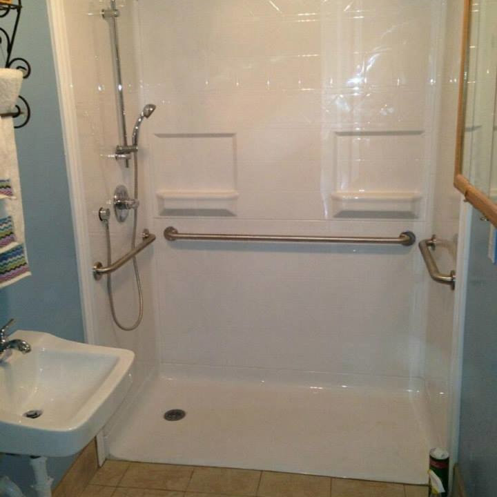 Handicapped Accessible Shower Photos & Ideas Houzz