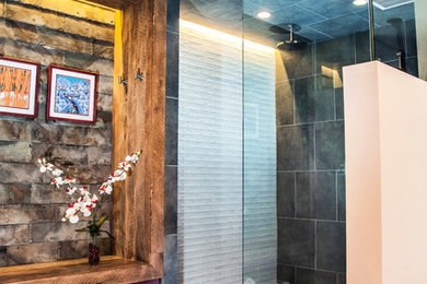 Inspiration for a modern bathroom remodel in Columbus