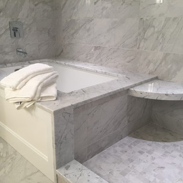 Bianco Carrara Tub Surround & Shower Seat
