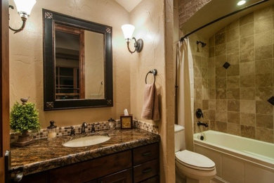 Example of a bathroom design in Albuquerque