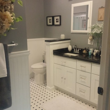 Black & White Bathroom