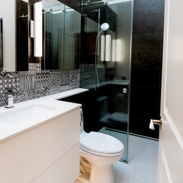 Black & White Bathroom