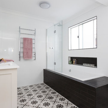 Black & White Bathroom | Patterned Floor Tile