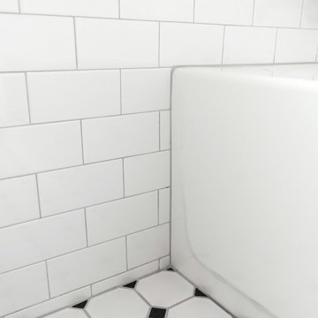 Black & White Bathroom remodel in Seattle