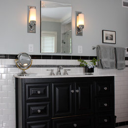 https://www.houzz.com/hznb/photos/black-and-white-contemporary-traditional-bathroom-milwaukee-phvw-vp~1080918