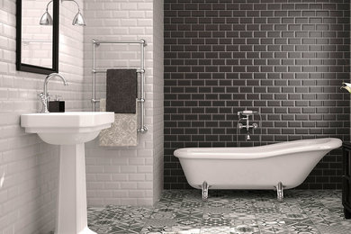 他の地域にある低価格のトラディショナルスタイルのおしゃれな浴室の写真