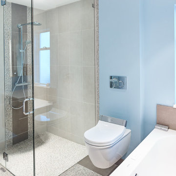 Blau Badezimmer – Bathroom Renovation