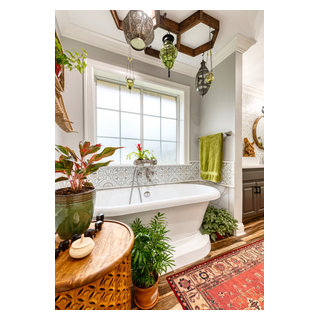 https://st.hzcdn.com/fimgs/pictures/bathrooms/boho-bathroom-ashleys-building-and-construction-llc-img~43f10ad80de5ab1a_0545-1-853a01f-w320-h320-b1-p10.jpg