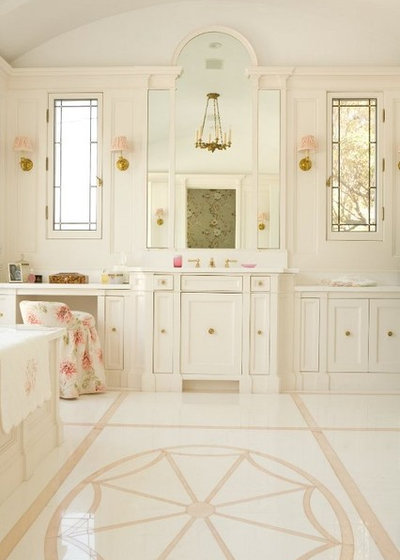 Traditional Bathroom by Elizabeth Dinkel