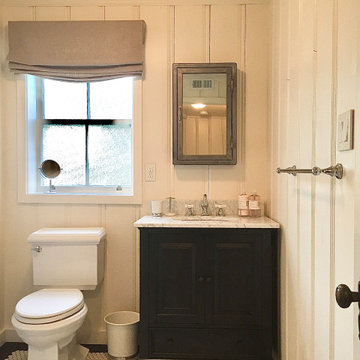 Broadmoor guest bathroom