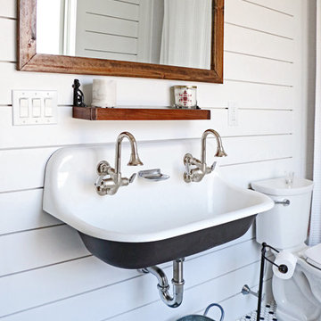 75 Farmhouse Bathroom with a Wall-Mount Sink Ideas You'll Love - March ...