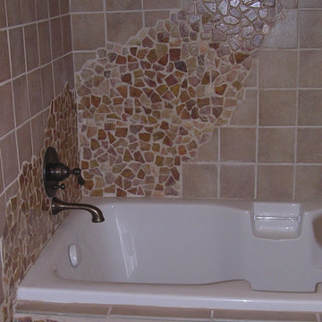 Brown Flat Rock Bath Tub Wall Tile