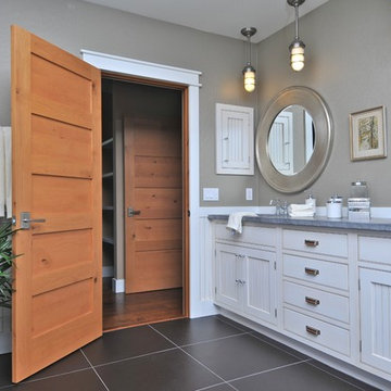 Brunswick 275B, Sarasota, FL - Greenfield Cabinetry