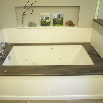 Built-In Jacuzzi Bathtub