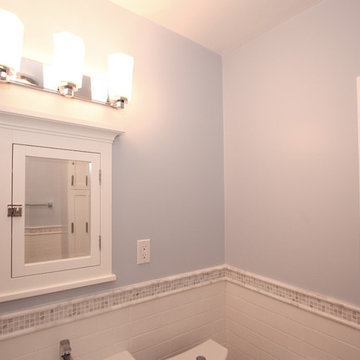 Bungalow Bathroom in Lace