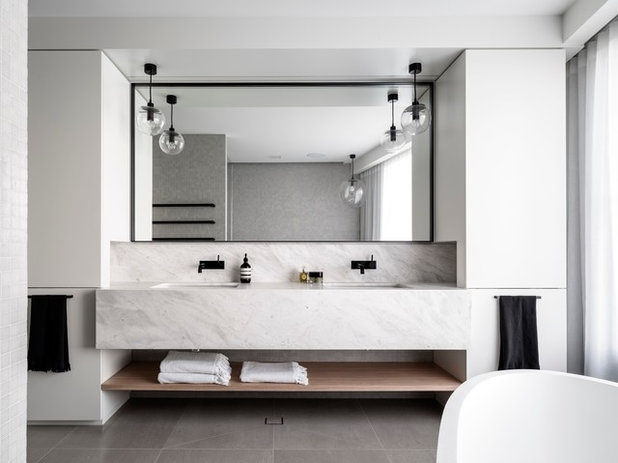 Contemporary Bathroom by Corben Architects