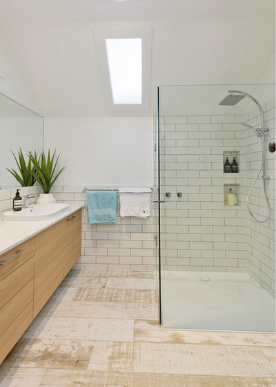 Contemporary Bathroom by Architest Pty Ltd
