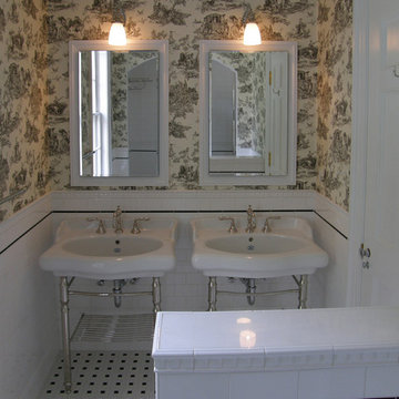 Cambridge Historic Preservation Bathroom