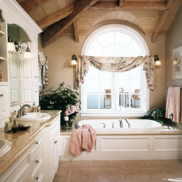 Cape Cod Master Bath