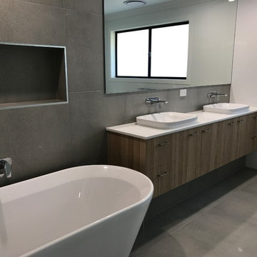 Carindale Contemporary Main Bathroom Renovated