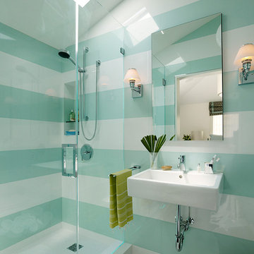 75 Beautiful Green Kids' Bathroom Pictures & Ideas - January, 2022 | Houzz