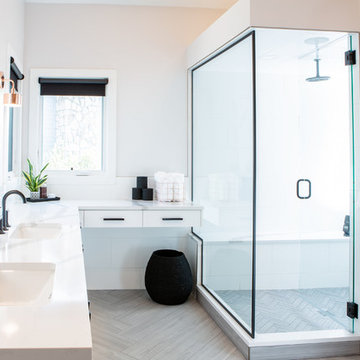 Castle Rock Master Bathroom