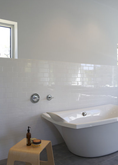 Modern Bathroom by Webber + Studio, Architects