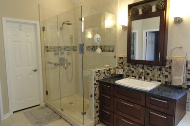 Example of an arts and crafts bathroom design in Austin