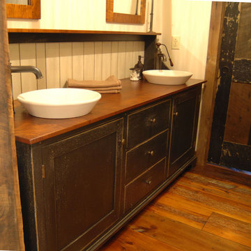Central Kentucky Log Cabin Primitive Kitchen