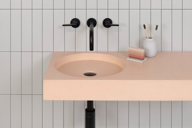 Свежая идея для дизайна: ванная комната с подвесной раковиной - отличное фото интерьера