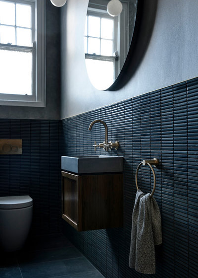 Retro Bathroom by Luke Fry Architecture & Interior Design