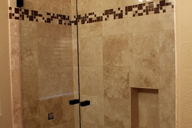 フェニックスにあるコンテンポラリースタイルのおしゃれな浴室の写真