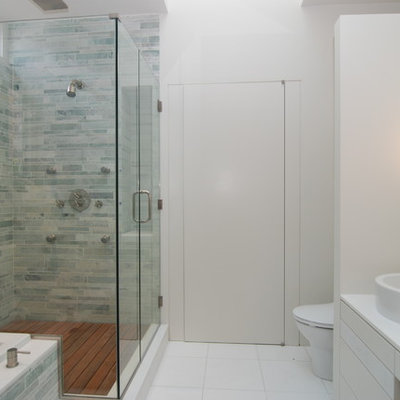 Bathroom - modern bathroom idea in New York with a vessel sink