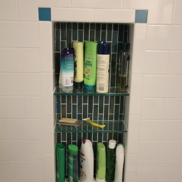 Children's Bathroom Shampoo Alcove