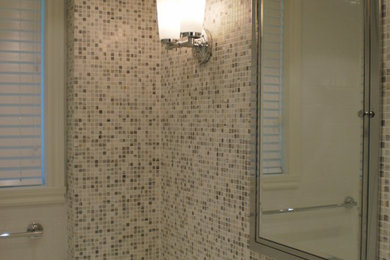 モントリオールにあるコンテンポラリースタイルのおしゃれな浴室の写真