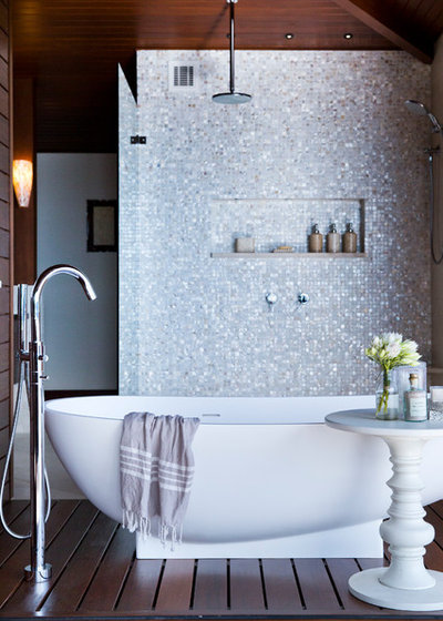 Transitional Bathroom by Sue Stubbs Photographer
