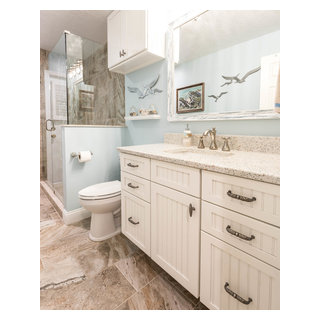 Classic Beach House Style Bathroom - Maritim - Badezimmer - Sonstige - von  J&J Carpet One Floor & Home | Houzz