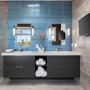 75+ Badezimmer mit blauen Fliesen Ideen & Bilder - August 2021 | Houzz DE