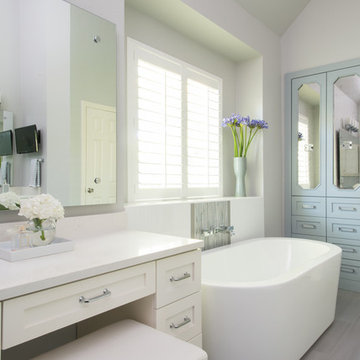 Clean & White Transitional Bath