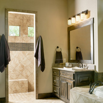 Cliff House: Master Bathroom